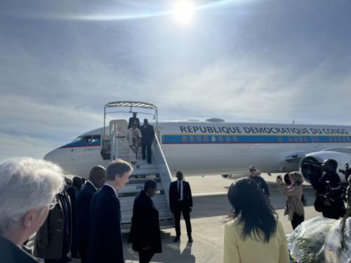 Le président Tshisekedi entame sa visite officielle en France*