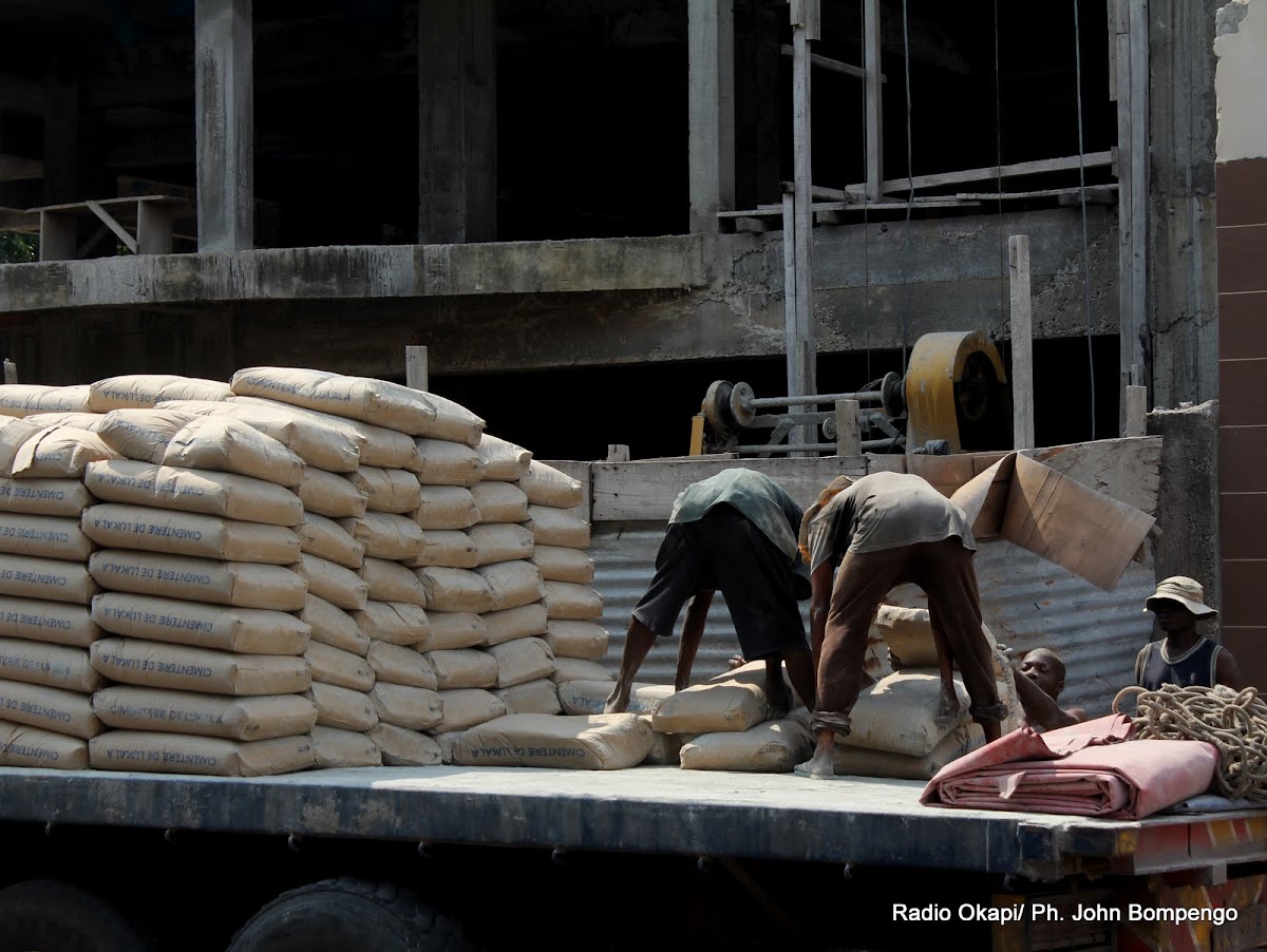 Le prix du sac du ciment gris passe de 30 à 23 USD à Mbuji-Mayi