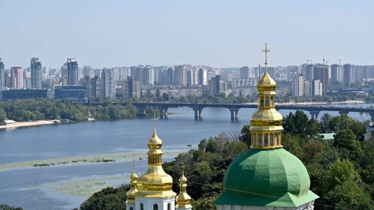 Le Parlement ukrainien interdit l’Église liée au Patriarcat de Moscou