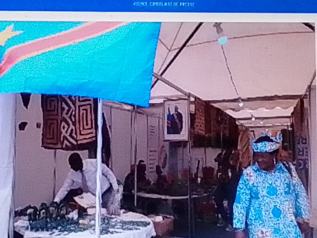 Foire internationale de l’artisanat:  les raphias de la RDC prisés par les Camerounais à Brazzaville